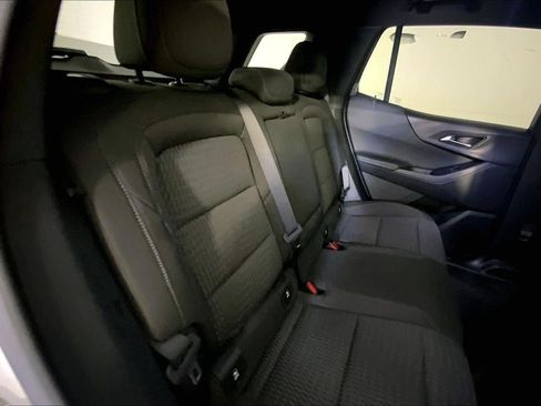 Used 2026 Chevrolet Equinox LT FWD image 23