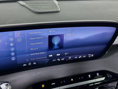 Used 2025 Buick Enclave Preferred image 19