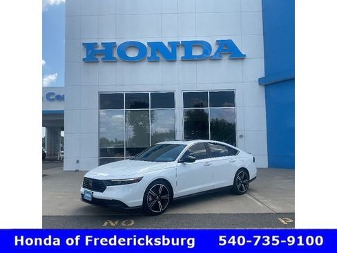 Certified 2025 Honda Accord Sport image 1