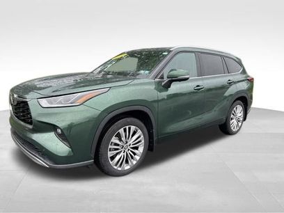 Used 2024 Toyota Highlander Platinum