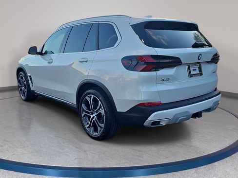 New 2026 BMW X5 xDrive40i w/ Climate Comfort Package AWD/4WD image 7