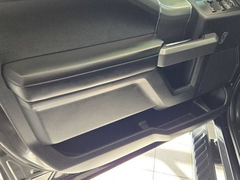 Used 2015 Ford F150 XLT w/ Equipment Group 302A Luxury image 18