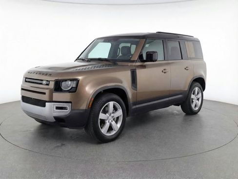 Used 2020 Land Rover Defender 110 First Edition image 29