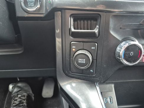 Certified 2023 Ford F150 XLT w/ Equipment Group 302A High image 33