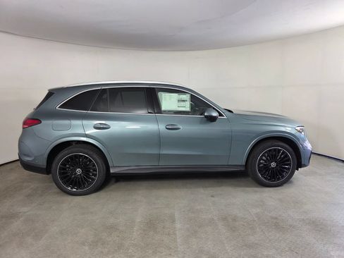 New 2027 Mercedes-Benz GLC 300 image 3