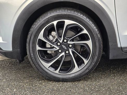 Used 2022 Chevrolet Bolt EUV Premier FWD image 9