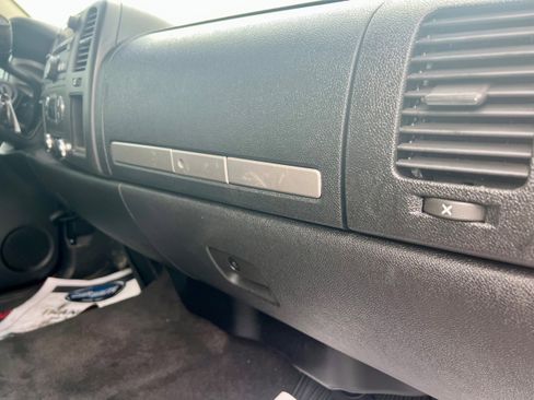 Used 2011 GMC Sierra 1500 SLE w/ Power Tech Package image 15