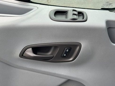Used 2018 Ford Transit 250 148 Low Roof image 18