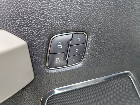 Used 2018 Ford F250 Lariat image 25