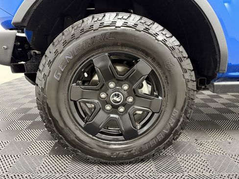 Used 2024 Ford Bronco Black Diamond image 10