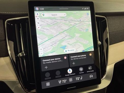 Certified 2025 Volvo XC90 T8 Ultra AWD/4WD image 13