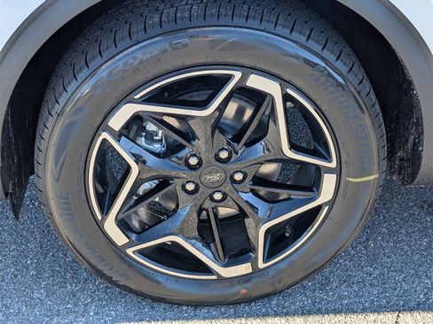 New 2026 Ford Escape Platinum image 13