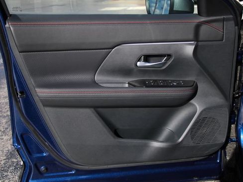 Certified 2025 Nissan Kicks SR AWD/4WD image 14