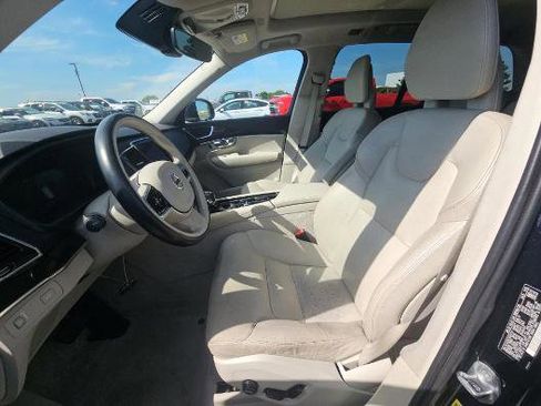 Used 2016 Volvo XC90 T6 Momentum w/ Protection Package Plus AWD/4WD image 4