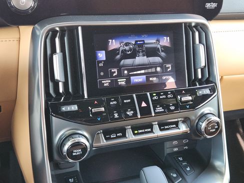 New 2026 Lexus LX 700h Luxury AWD/4WD image 14