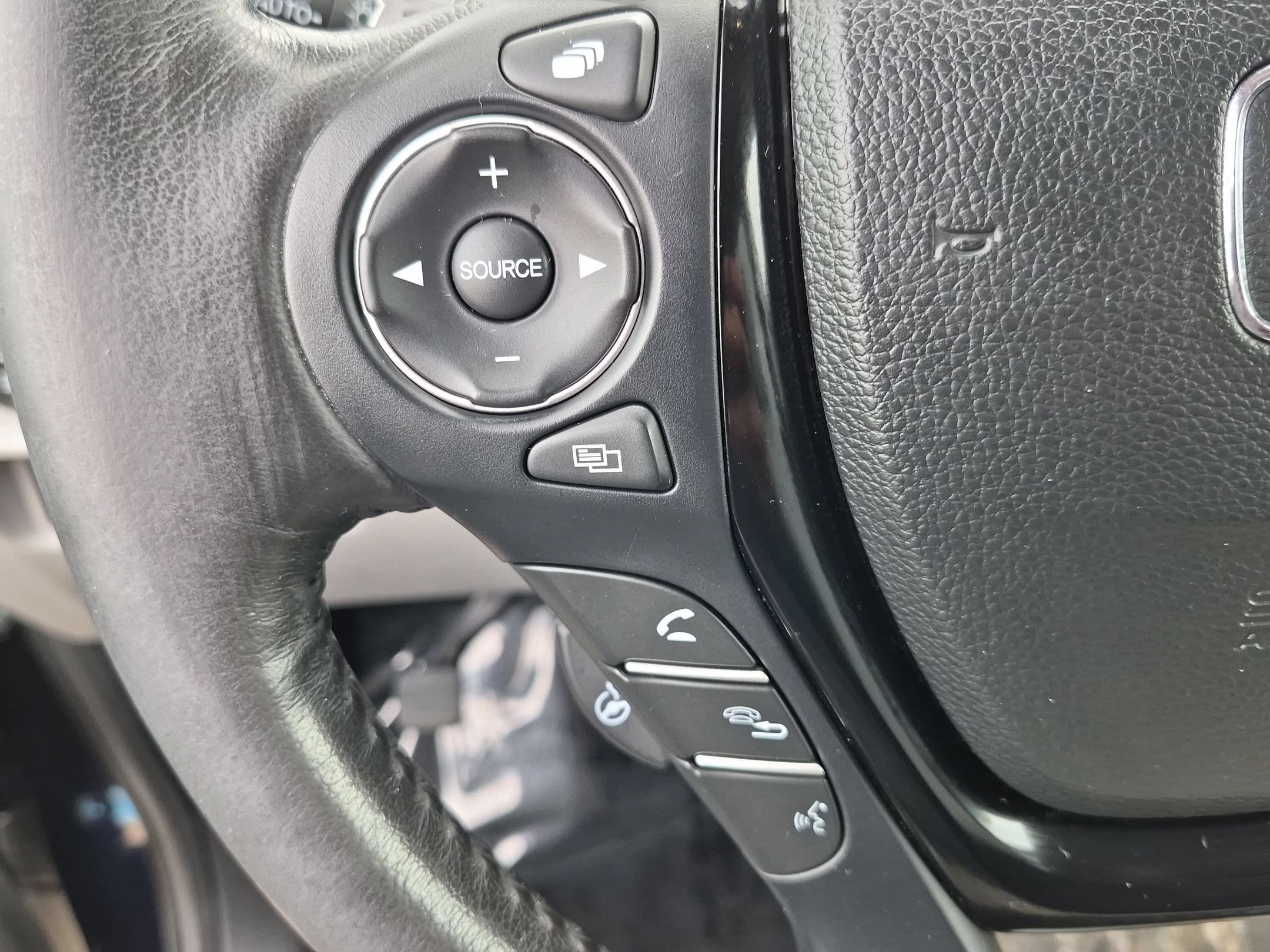 Used 2018 Honda Pilot Elite image 14