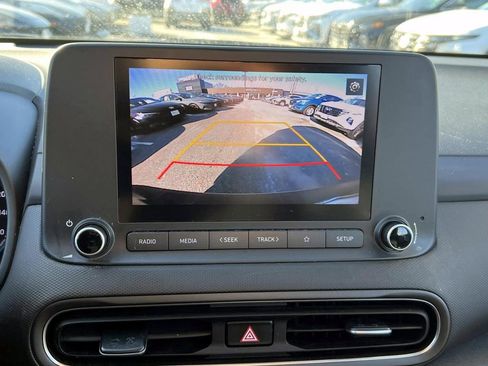 Used 2023 Hyundai Kona SE w/ Cargo Package image 23