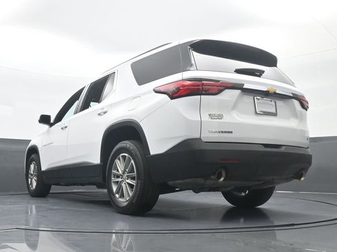 Used 2023 Chevrolet Traverse LT image 61