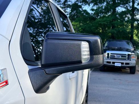 Used 2019 Chevrolet Silverado 1500 RST AWD/4WD image 16