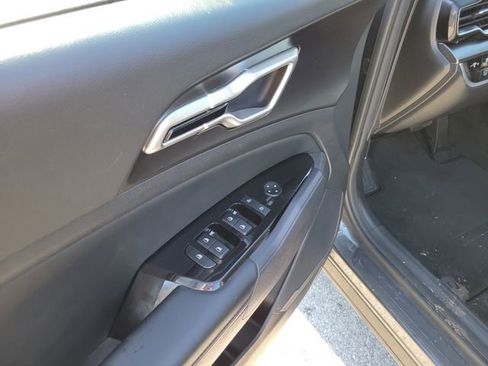 Used 2023 Kia Sportage EX image 12