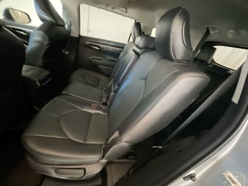 Certified 2021 Toyota Highlander Limited image 23