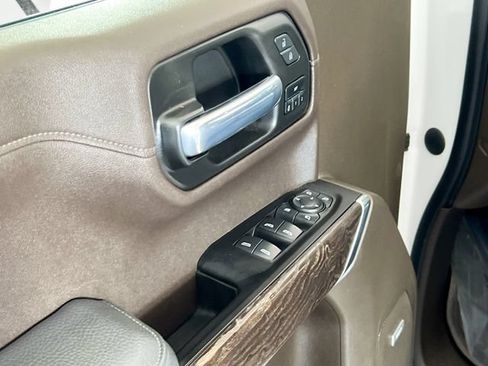 Used 2021 GMC Sierra 1500 Denali w/ Denali Ultimate Package AWD/4WD image 12