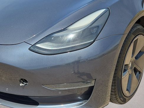 Used 2022 Tesla Model 3 Long Range AWD/4WD image 10