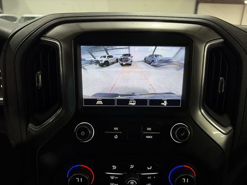 Used 2022 Chevrolet Silverado 3500 LT w/ Convenience Package AWD/4WD image 16