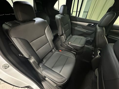 Certified 2025 Buick Enclave Preferred image 20