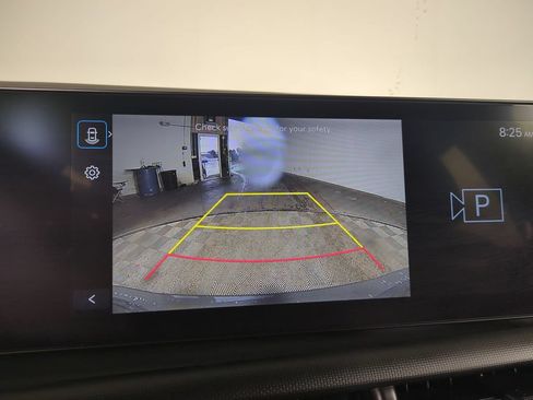 Used 2025 Hyundai Tucson SE FWD image 24