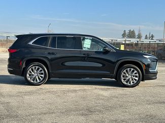 Used 2025 Buick Enclave Preferred video 3