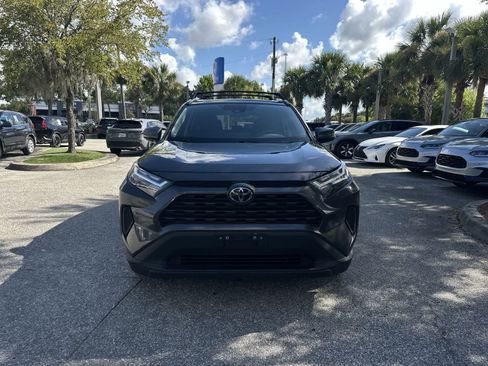 Used 2025 Toyota RAV4 XLE AWD/4WD image 9