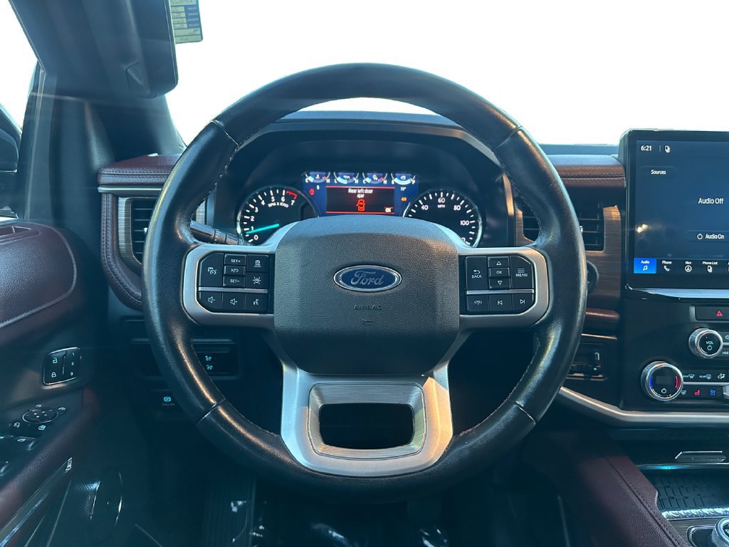 Used 2023 Ford Expedition Limited AWD/4WD image 5