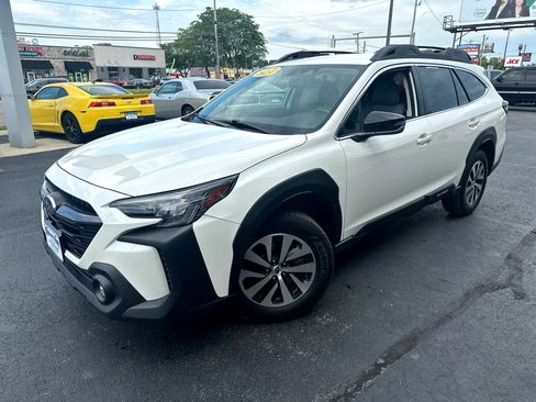 Used 2023 Subaru Outback Premium image 59