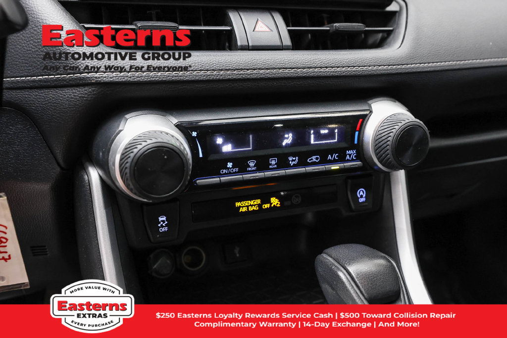 Used 2020 Toyota RAV4 LE w/ All Weather Liner Package AWD/4WD image 20