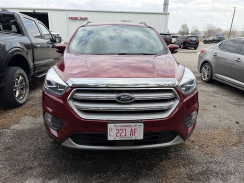 Used 2019 Ford Escape Titanium image 3