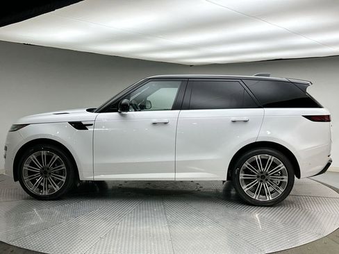 New 2026 Land Rover Range Rover Sport Dynamic SE image 10