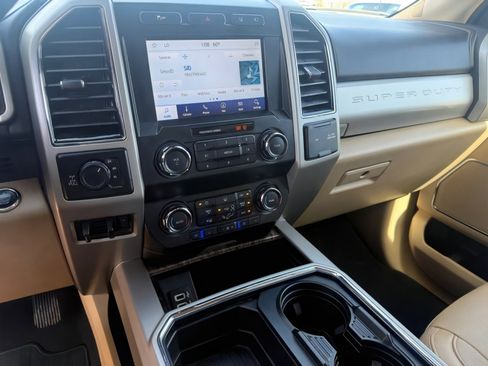 Used 2019 Ford F250 Lariat w/ Lariat Ultimate Package image 15