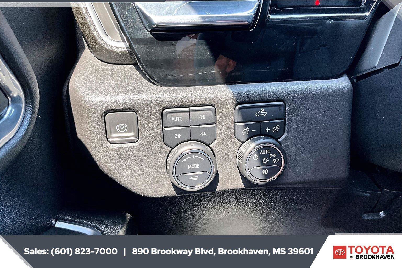 Used 2024 Chevrolet Silverado 1500 LT Trail Boss w/ Protection Package AWD/4WD image 22
