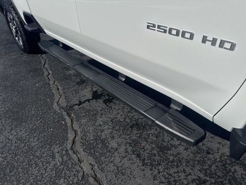 Certified 2022 Chevrolet Silverado 2500 Custom w/ Custom Value Package image 10