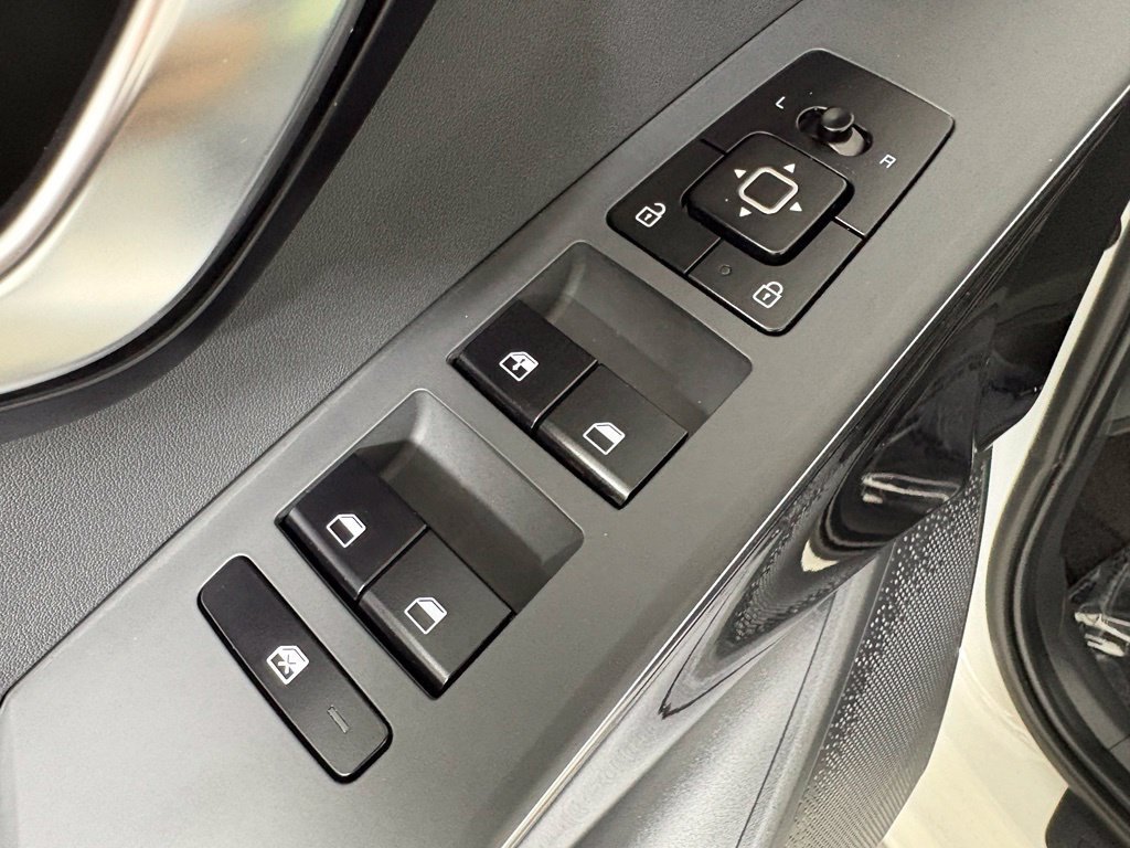 New 2026 Kia Niro EX FWD image 20