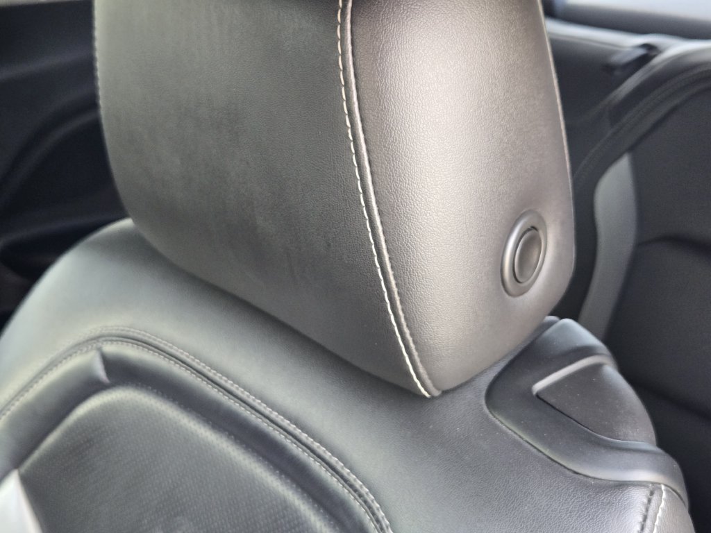 Used 2016 Chevrolet Camaro SS RWD image 15