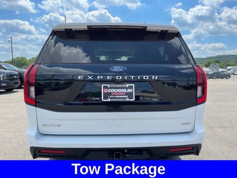 Used 2025 Ford Expedition Max Active AWD/4WD image 4