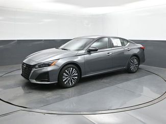 Used 2025 Nissan Altima 2.5 SV video 1