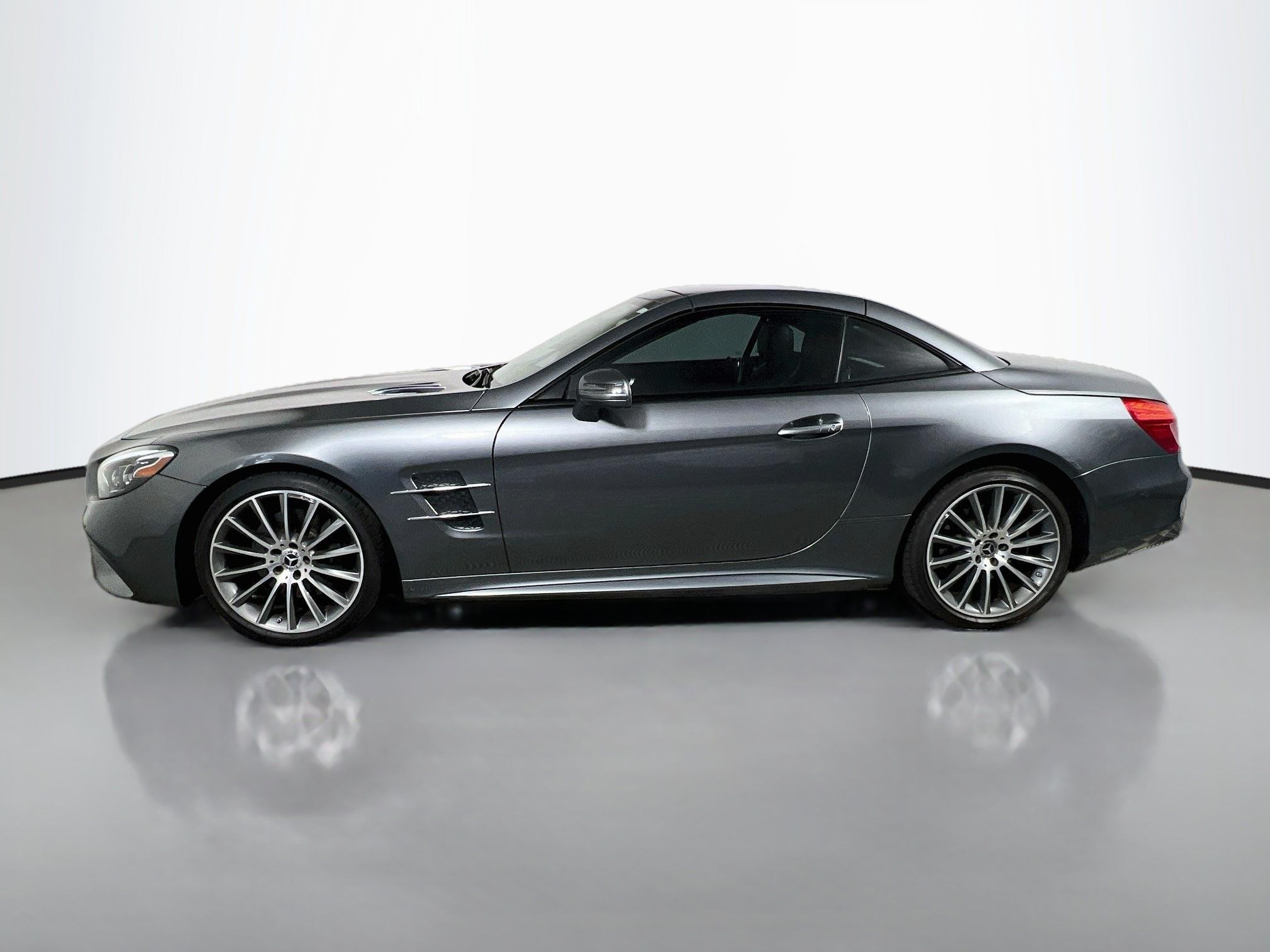 Used 2017 Mercedes-Benz SL 450 image 9