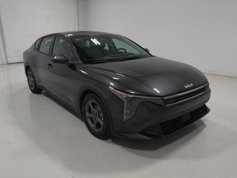 Used 2025 Kia K4 FWD image 13