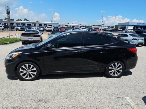 Used 2017 Hyundai Accent Value Edition FWD image 4
