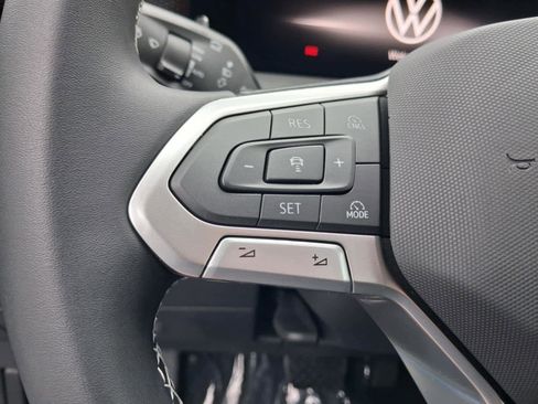 New 2026 Volkswagen Tiguan SE AWD/4WD image 22