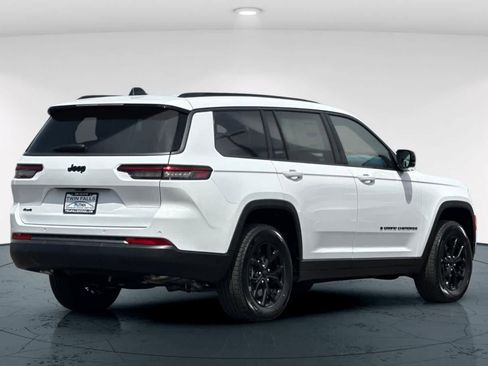 New 2026 Jeep Grand Cherokee L 4WD image 2