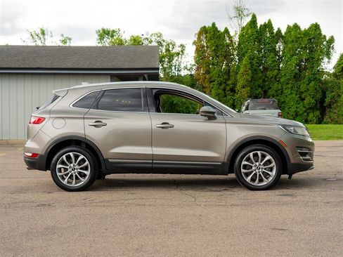 Used 2016 Lincoln MKC Select w/ Select Plus Package AWD/4WD image 4